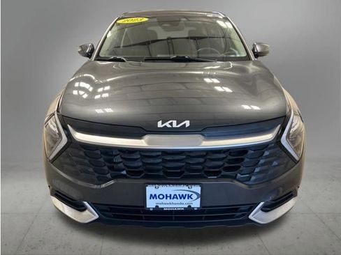 Used 2023 Kia Sportage LX AWD/4WD image 9