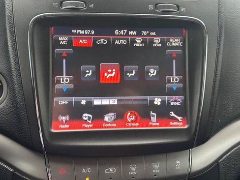Used 2015 Dodge Journey Crossroad w/ Flexible Seating Group FWD image 16