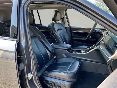 Used 2023 Jeep Grand Cherokee Limited AWD/4WD image 24