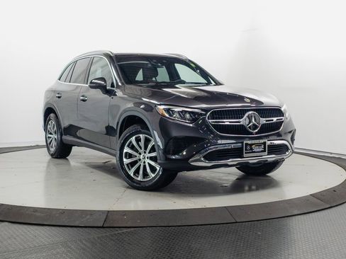 Certified 2026 Mercedes-Benz GLC 300 4MATIC image 1