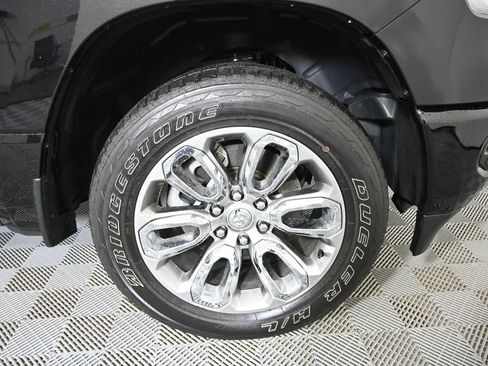 Used 2023 RAM 1500 Laramie AWD/4WD image 12