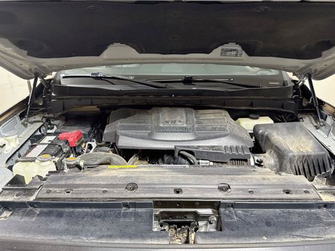 Used 2021 Nissan Titan PRO-4X w/ Pro-4x Convenience Package AWD/4WD image 29