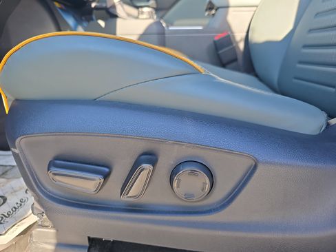 Used 2025 Toyota Tacoma Trailhunter w/ Tow Tech Package image 15