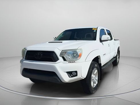 Used 2013 Toyota Tacoma PreRunner image 10