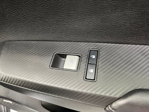 Used 2025 Mitsubishi Outlander SE image 25