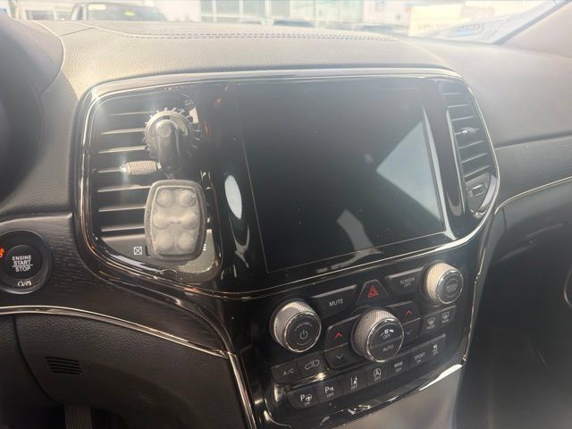 Certified 2021 Jeep Grand Cherokee High Altitude AWD/4WD image 11