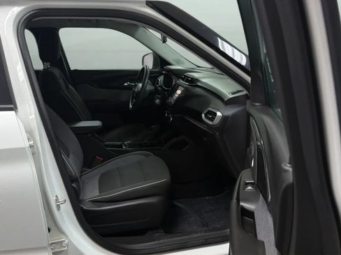 Used 2023 Chevrolet TrailBlazer LS FWD image 21