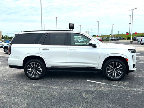 Used 2021 Cadillac Escalade Sport RWD image 9
