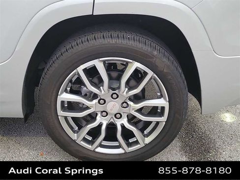 Used 2022 GMC Terrain Denali w/ Denali Premium Package image 16