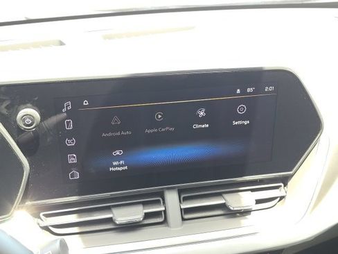 Used 2024 Chevrolet Trax LT w/ Sunroof Package FWD image 26
