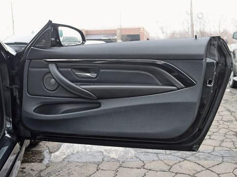 Used 2015 BMW M4 Convertible w/ Executive Package image 39