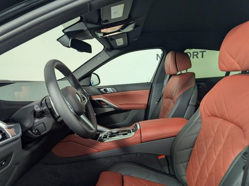 New 2026 BMW X6 xDrive40i w/ Climate Comfort Package image 2
