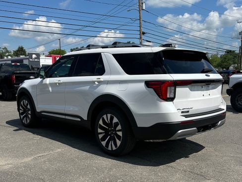 New 2026 Ford Explorer Platinum w/ LUX Leather Package AWD/4WD image 12
