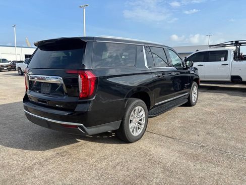 Used 2024 GMC Yukon XL SLT AWD/4WD image 5