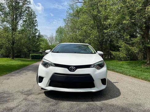 Used 2014 Toyota Corolla LE image 32