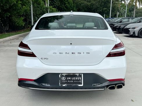 Used 2023 Genesis G70 2.0T RWD image 6
