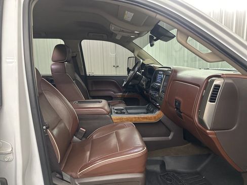Used 2017 Chevrolet Silverado 2500 High Country w/ Duramax Plus Package image 39