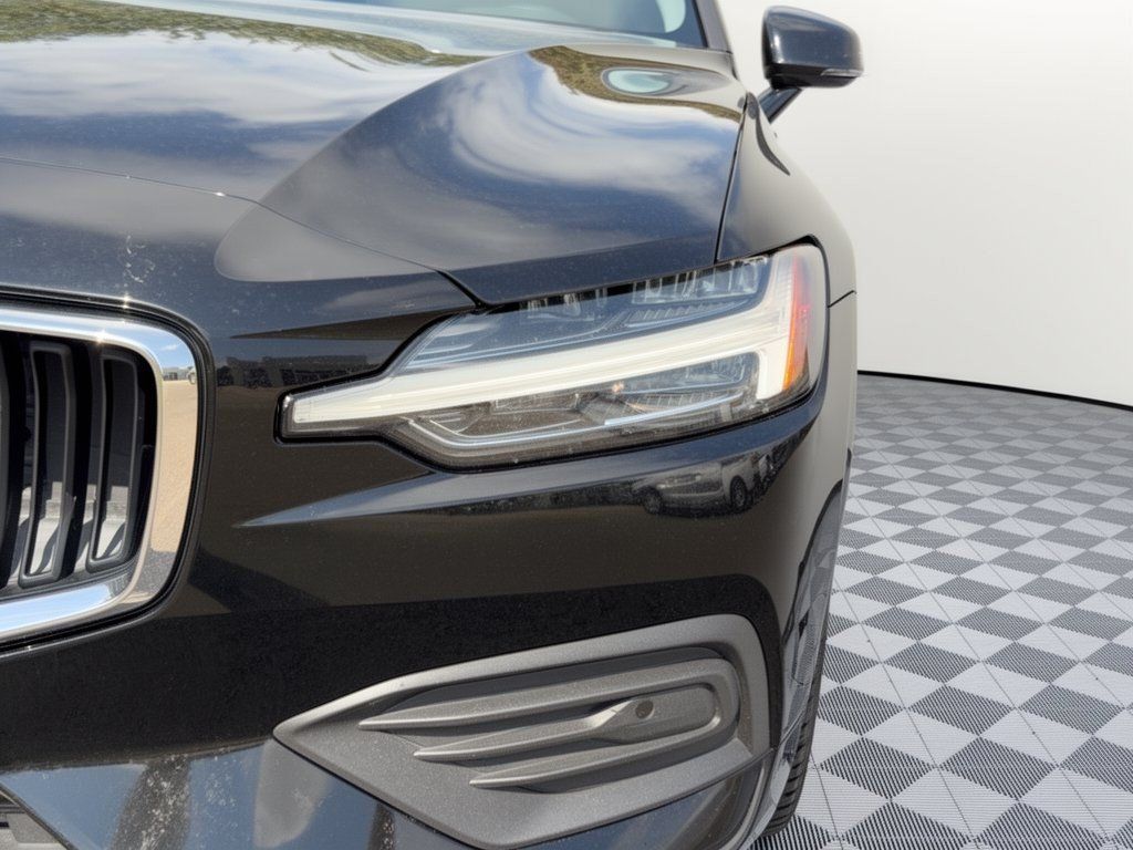 Used 2019 Volvo S60 T5 Momentum w/ Premium Package FWD image 12