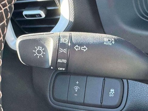 New 2026 Hyundai Venue SEL image 19