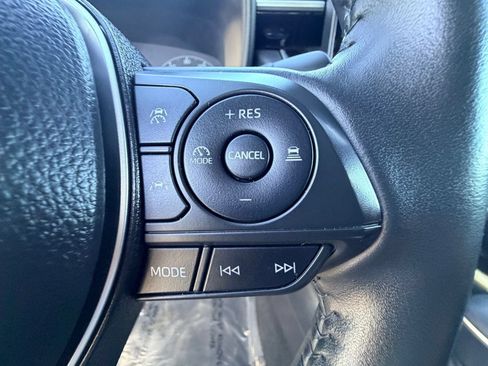 Used 2025 Toyota Corolla SE FWD image 22
