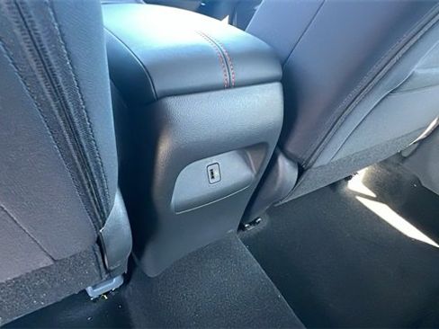 New 2025 Nissan Sentra SR w/ Midnight Edition image 17