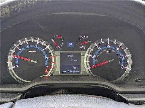 Used 2015 Toyota 4Runner SR5 image 10