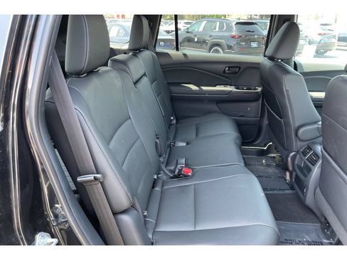 Certified 2023 Honda Passport EX-L image 18