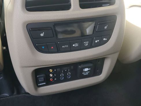 Used 2018 Honda Pilot Elite image 13