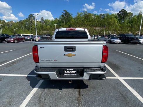 Used 2018 Chevrolet Colorado W/T w/ Custom Special Edition image 6