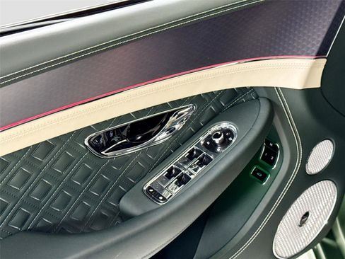 Used 2024 Bentley Continental GT Speed image 13