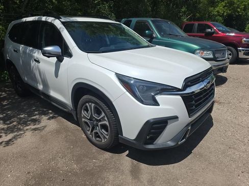 Used 2023 Subaru Ascent Touring AWD/4WD image 5