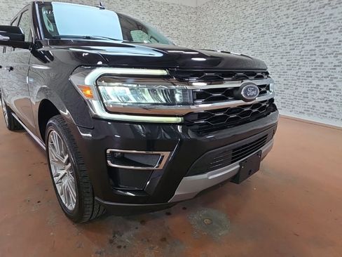 Used 2024 Ford Expedition Max Limited image 8