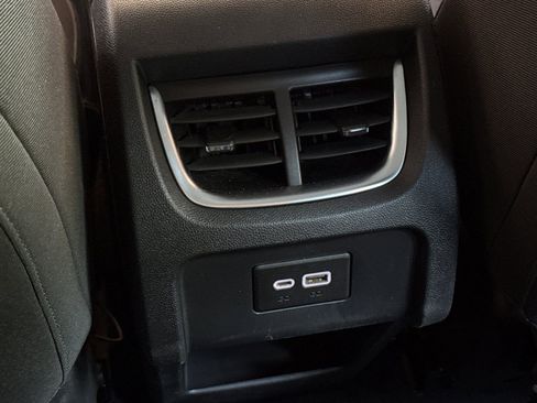 Used 2021 Chevrolet Blazer LT FWD image 17