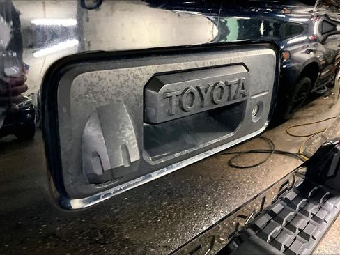 Used 2019 Toyota Tacoma TRD Sport image 30