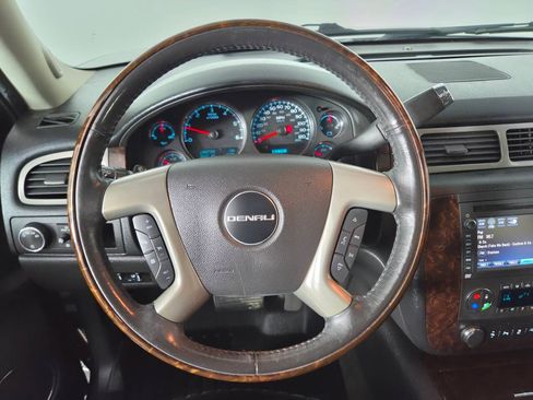 Used 2014 GMC Yukon XL Denali AWD/4WD image 27