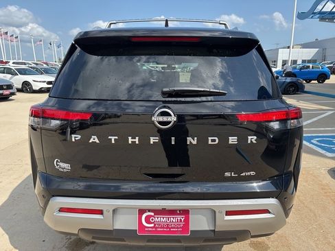 Used 2024 Nissan Pathfinder SL w/ Cargo Package image 4