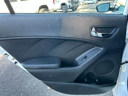 Used 2016 Kia Forte LX image 21