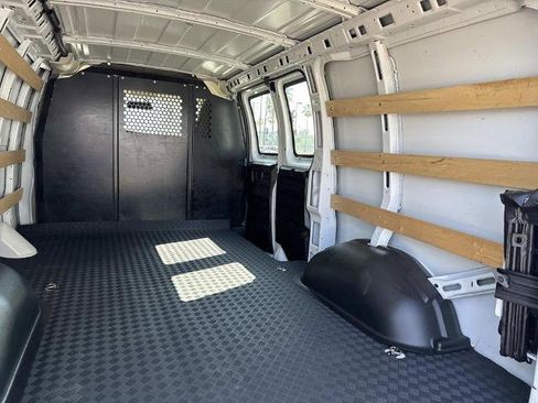 Used 2024 Chevrolet Express 2500 w/ Driver Convenience Package RWD image 9