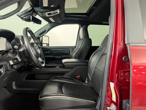 Used 2024 RAM 3500 Limited image 24