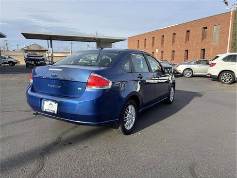 Used 2009 Ford Focus SE image 5