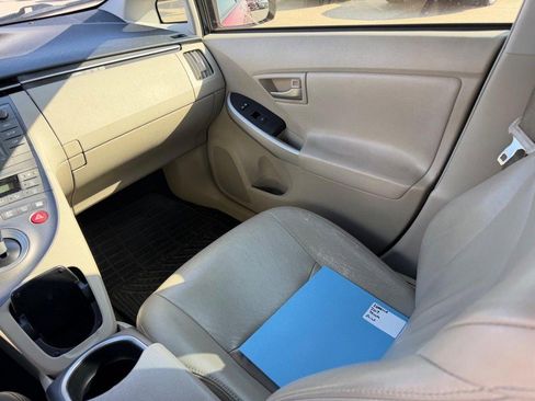 Used 2013 Toyota Prius Three FWD image 16