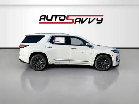 Used 2022 Chevrolet Traverse Premier FWD image 8
