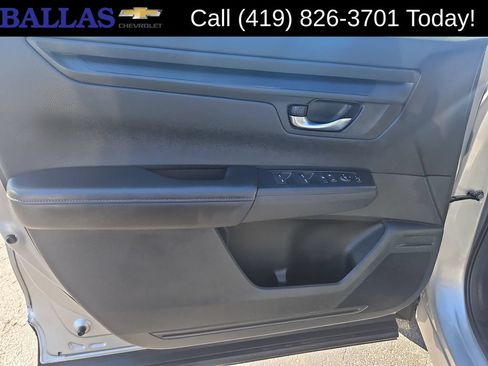 Used 2025 Honda CR-V EX image 23