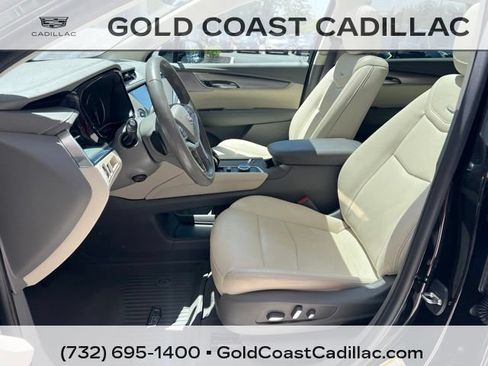 Used 2024 Cadillac XT5 Premium Luxury w/ LPO, Floor Liner Package AWD/4WD image 15