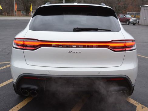 Used 2025 Porsche Macan Turbo image 4