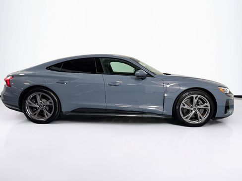 Used 2023 Audi e-tron GT Premium Plus image 4