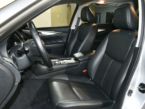 Used 2020 INFINITI Q50 Luxe image 7