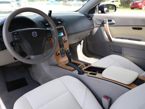 Used 2008 Volvo C70 T5 image 4