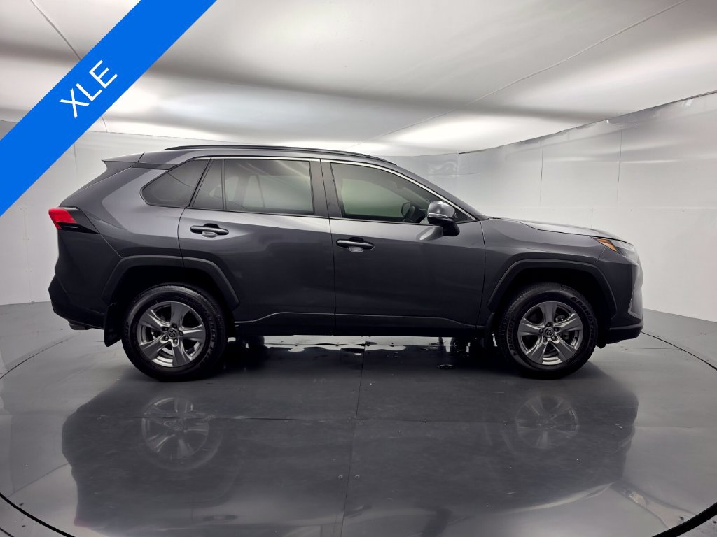 Used 2025 Toyota RAV4 XLE w/ Convenience Package FWD image 3