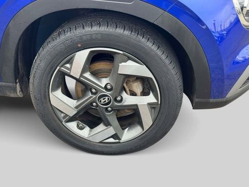 Used 2023 Hyundai Venue SEL w/ Cargo Package FWD image 8